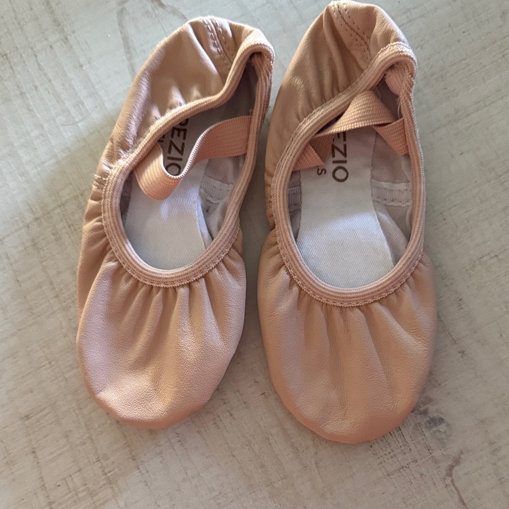 BRAND NEW! Capezio Tan Ballet Slippers for Kids